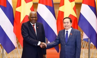 Chủ tịch Quốc hội Cuba thăm chính thức Việt Nam